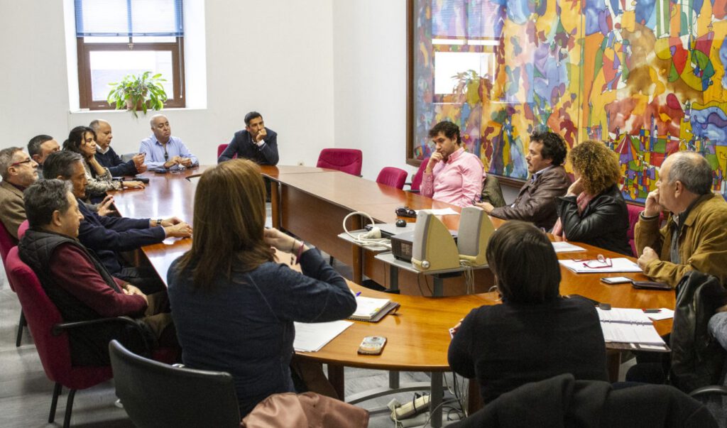 El alcalde y la concejala de Vivienda se reúnen con promotores, administradores e inmobiliarias para impulsar el alquiler residencial